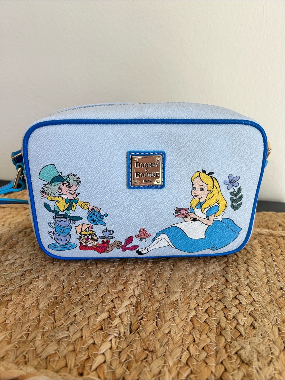 Disney 2024 Dooney & Bourke Alice in Wonderland Tea Party Camera Crossbody